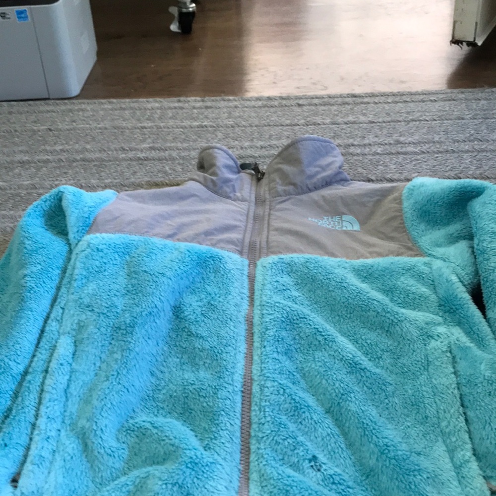 North face jacket! - Picture 2 of 3